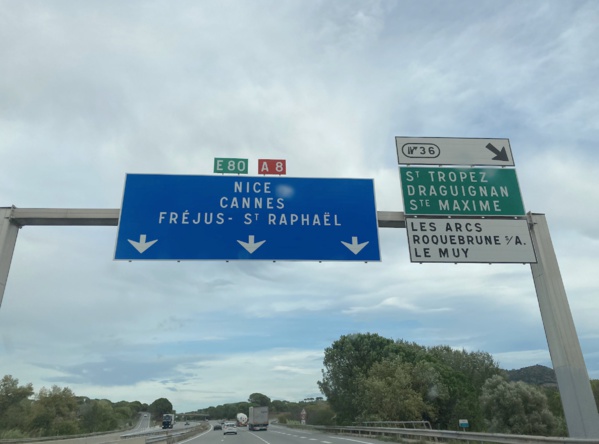 L'équipe de @LaLettrePro arrive à Nice, lieu de la 3e étape du #RadioTour. Rendez-vous demain dès 09h ! L'équipe de @LaLettrePro arrive à Nice, lieu de la 3e étape du #RadioTour. Rendez-vous demain dès 09h !