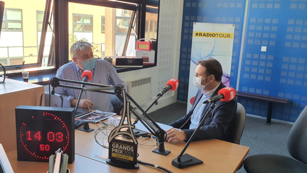 En direct du @StudecWeb, nous avons multiplié les interviews dans le cadre du #RadioTour pour montrer que la radio est plus que jamais engagée pour sortir de la crise. Merci à @Mediametrie, la @sacem, @RCS_Works, @TDFgroupe, HyperWorld et BMG Production Music ! En direct du @StudecWeb, nous avons multiplié les interviews dans le cadre du #RadioTour pour montrer que la radio est plus que jamais engagée pour sortir de la crise. Merci à @Mediametrie, la @sacem, @RCS_Works, @TDFgroupe, HyperWorld et BMG Production Music !