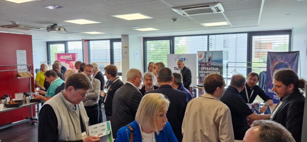 Après une trop courte nuit, cette 2e étape du RadioTour à Strasbourg a débuté à 08h30 grâce au soutien d'une dizaine de partenaires fidèles qui permettent l'organisation de cet événement de proximité.