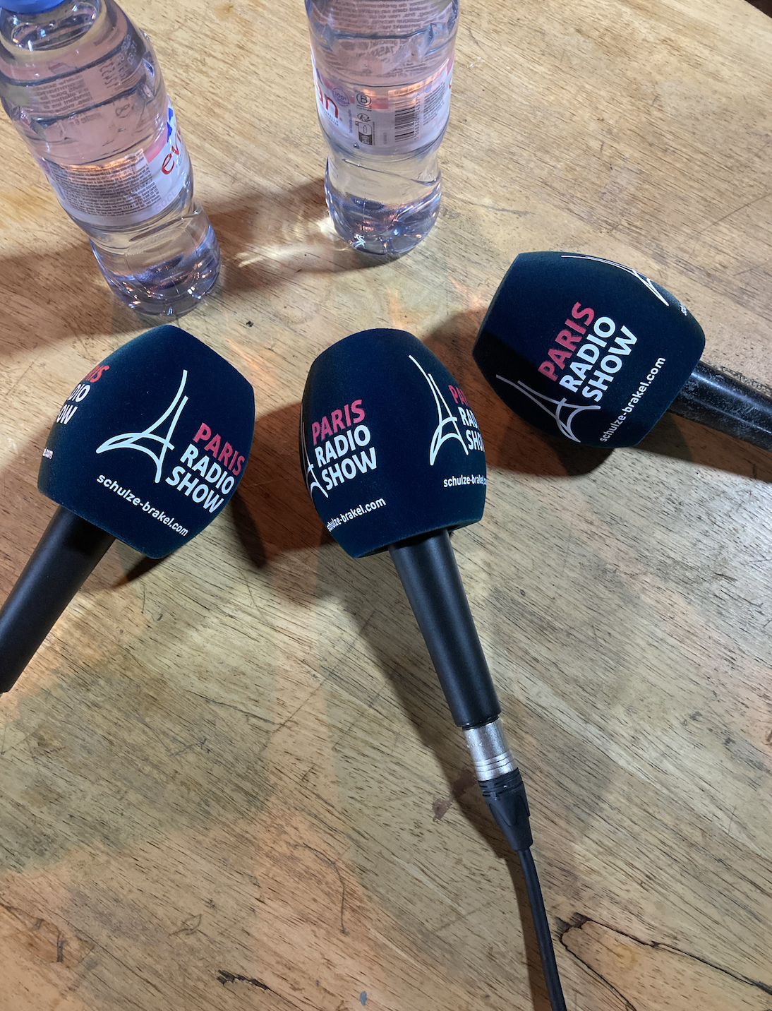 Les superbes bonnettes Schulze-Brakel aux couleurs du Paris Radio Show. Les superbes bonnettes Schulze-Brakel aux couleurs du Paris Radio Show.