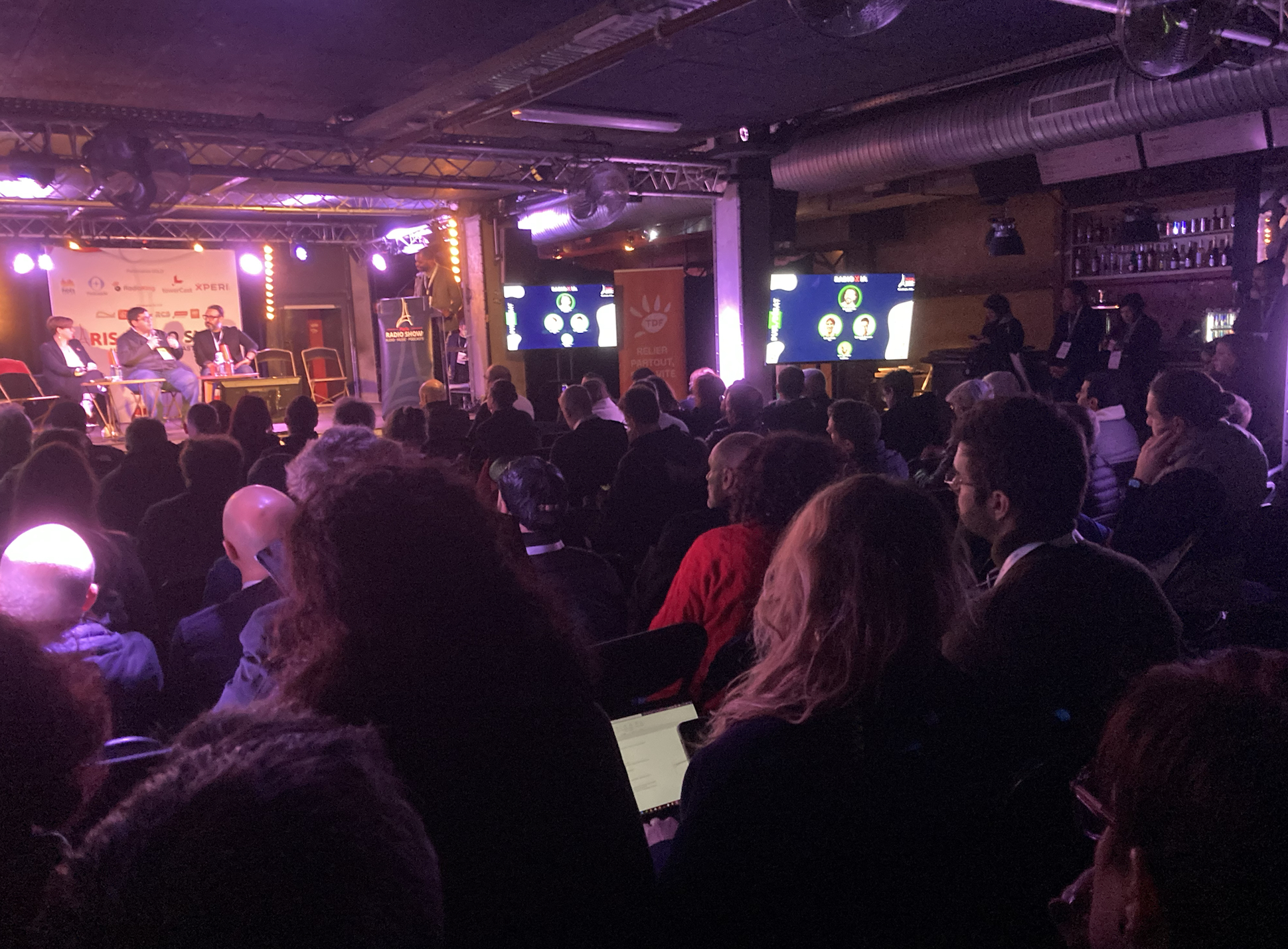 Très honnêtement, y'a eu du monde pendant ces deux jours Très honnêtement, y'a eu du monde pendant ces deux jours