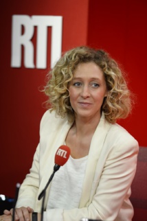 Alba Ventura signe chaque matin l'édito politique de la matinale d'Yves Calvi, sur RTL. Alba Ventura signe chaque matin l'édito politique de la matinale d'Yves Calvi, sur RTL.