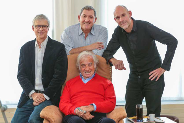 De gauche à droite : Bernard Lehut, Yves Calvi, Jean-Paul Belmondo, Stéphane Boudsocq © Laurent Vu/Sipa Press/RTL