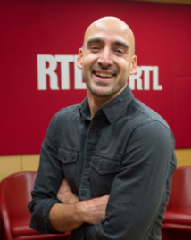 Sina Mir, 30 ans, est diplômé de l'Ecole de Journalisme de Grenoble en 2011 © Jacques Witt Sina Mir, 30 ans, est diplômé de l'Ecole de Journalisme de Grenoble en 2011 © Jacques Witt