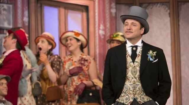 Bruno Guillon remonte sur les planches Bruno Guillon remonte sur les planches