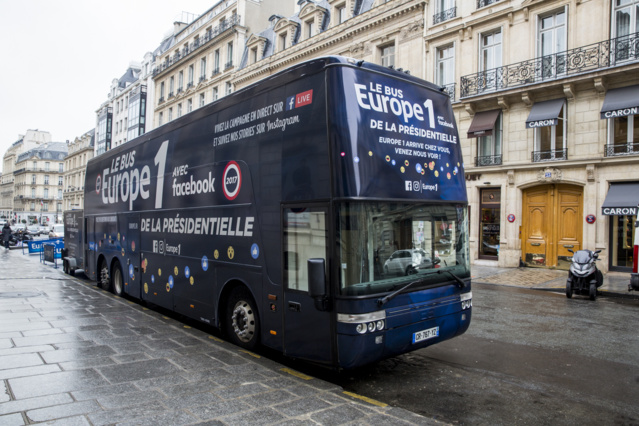 Le Bus Europe 1 sillonne la France