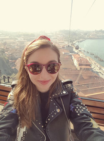 Noémie Pereira, la lauréate du concours Radio France de la micronouvelle © Noémie Pereira Noémie Pereira, la lauréate du concours Radio France de la micronouvelle © Noémie Pereira