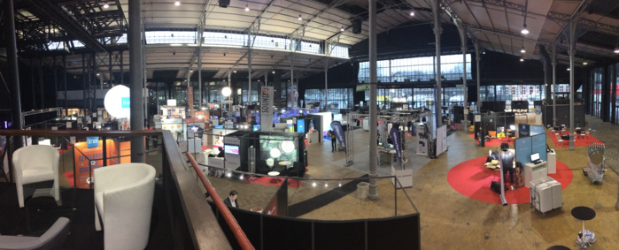 Le Salon de la Radio, ce matin, quelques heures avant l'ouverture Le Salon de la Radio, ce matin, quelques heures avant l'ouverture