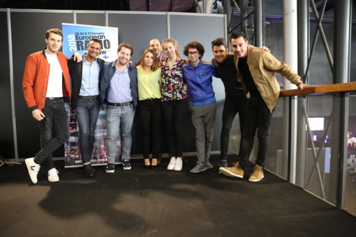 Les 9 Jeunes Talents de la Radio, de la Télévision et du Net de l'édition 2018 avant de monter sur scène © Serge Surpin / La Lettre Pro