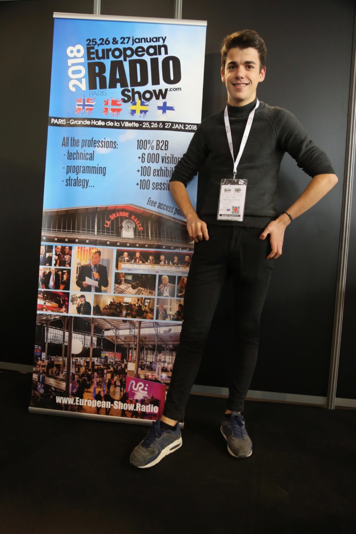 Axel Perrier (Radio Nîmes) qui remporte le prix du jeune talent d'animateur radio 2018 © Serge Surpin / La Lettre Pro Axel Perrier (Radio Nîmes) qui remporte le prix du jeune talent d'animateur radio 2018 © Serge Surpin / La Lettre Pro