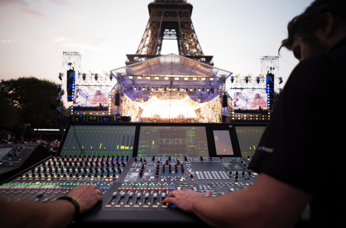 La spectaculaire mc²96 de Lawo @ Christophe Abramowitz / Radio France La spectaculaire mc²96 de Lawo @ Christophe Abramowitz / Radio France