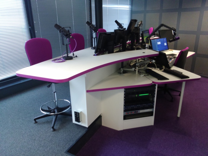 Champagne FM a offert 10 000 euros à une auditrice Champagne FM a offert 10 000 euros à une auditrice