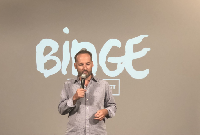 Joël Ronez, co-fondateur de Binge Audio lors de la conférence de rentrée. © François Quairel / La Lettre Pro de la Radio