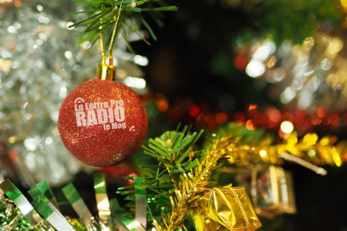 Joyeuses fêtes avec La Lettre Pro de la Radio Joyeuses fêtes avec La Lettre Pro de la Radio