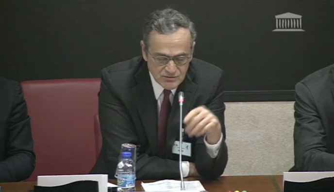 Roch-Olivier Maistre est le dernier nom qui circule pour succéder à Olivier Schrameck. Roch-Olivier Maistre est le dernier nom qui circule pour succéder à Olivier Schrameck.