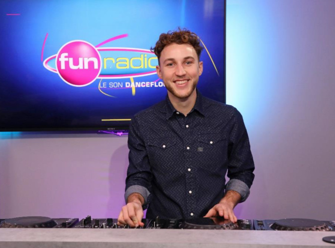 Le DJ Alex Wat rejoint l'équipe de Fun Radio © Frédéric Bukajlo / SIPA Press Le DJ Alex Wat rejoint l'équipe de Fun Radio © Frédéric Bukajlo / SIPA Press