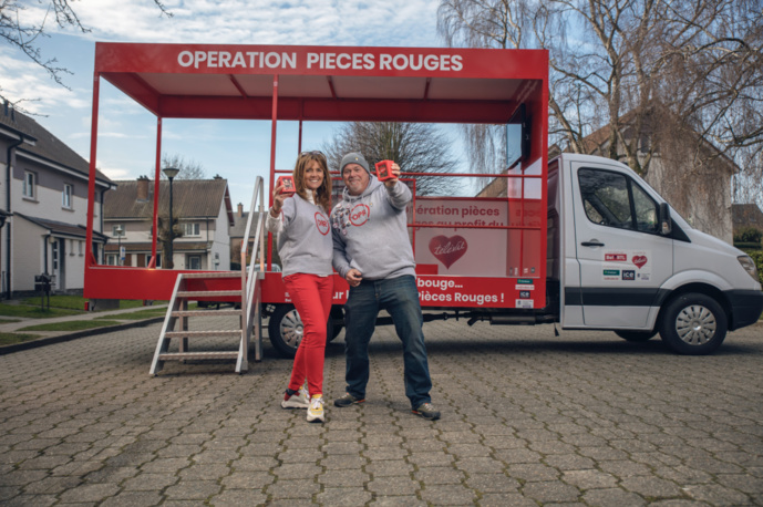 Bel RTL sort son camion-tirelire pour l'opération Pièces Rouges Bel RTL sort son camion-tirelire pour l'opération Pièces Rouges