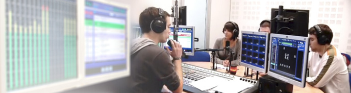 Studio de formation à Studec (Issy-les-Moulineaux). Studio de formation à Studec (Issy-les-Moulineaux).