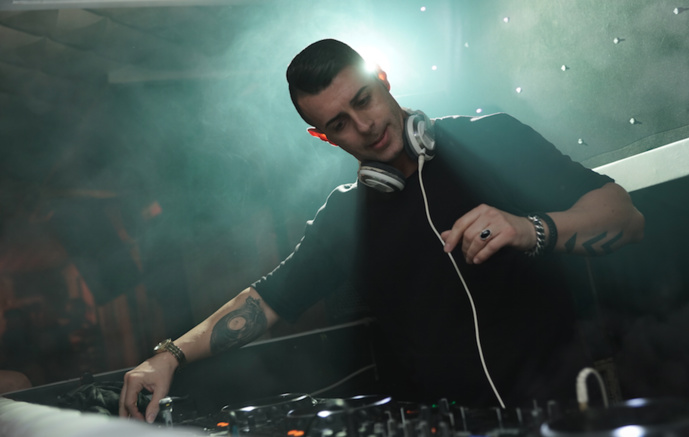 Move Dance Radio, un cocktail détonnant venu des Pays-Bas Move Dance Radio, un cocktail détonnant venu des Pays-Bas