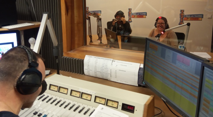 À 9h, sur Totem, David prend le relais des matinaliers Nicolas et Marie. © D.R.