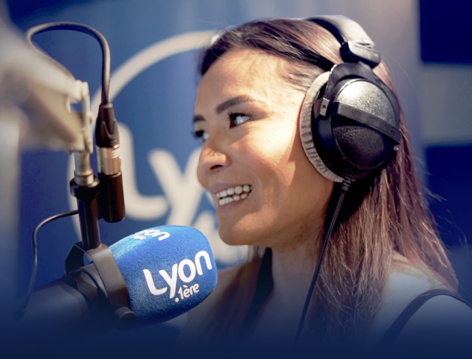 Vingt-quatre heures sur vingt-quatre, depuis lundi, Manylam Mao est dans les studios de Lyon 1ère Vingt-quatre heures sur vingt-quatre, depuis lundi, Manylam Mao est dans les studios de Lyon 1ère