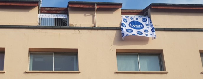 Covid-19 : Manylam Mao travaille et dort dans les studios de Lyon 1ère Covid-19 : Manylam Mao travaille et dort dans les studios de Lyon 1ère