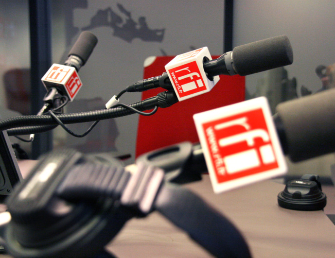 Covid-19 : RFI propose "L'École à la radio", à partir de ce 30 mars Covid-19 : RFI propose "L'École à la radio", à partir de ce 30 mars