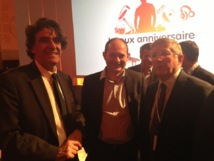 Jean-Eric Valli entouré par l’ancien ministre Luc Ferry et Bertrand de Villiers