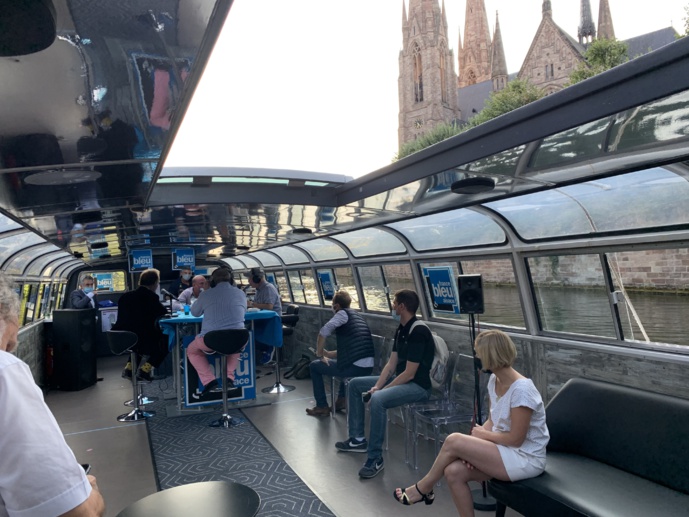 Le bateau aux couleurs de France Bleu Alsace Le bateau aux couleurs de France Bleu Alsace