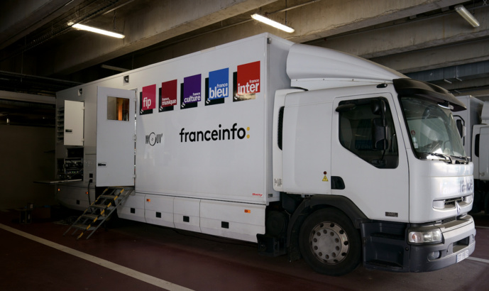 Total Remote : dans les entrailles d'un camion-régie Total Remote : dans les entrailles d'un camion-régie