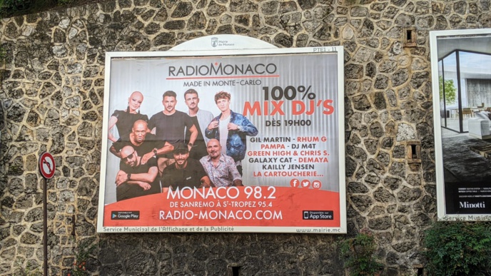 Radio Monaco s'affiche dans les rues de Monaco Radio Monaco s'affiche dans les rues de Monaco