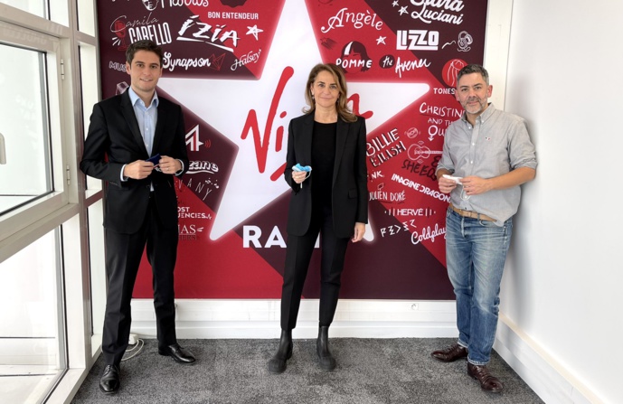 Gabriel Attal, Constance Benqué et Manu Payet Gabriel Attal, Constance Benqué et Manu Payet