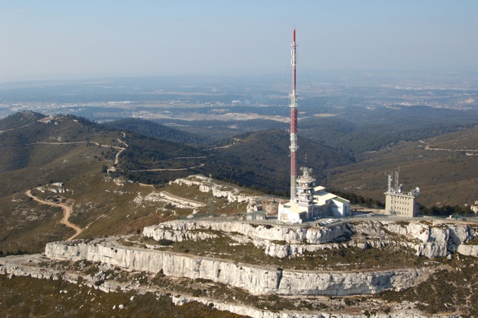 L'émetteur du massif de l'Étoile © TDF L'émetteur du massif de l'Étoile © TDF