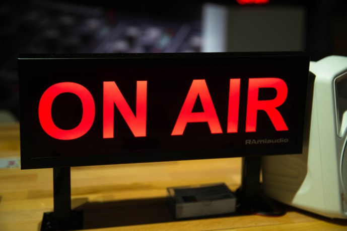 Illustration @ Linda Viksna / Salon Radio Illustration @ Linda Viksna / Salon Radio