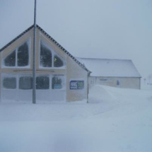 Les locaux de HAG'FM sous la neige