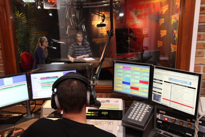 Au cœur des studios de Magnum La Radio. ® Magnum La Radio.