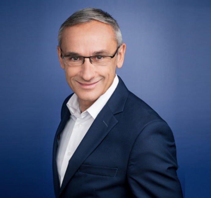 Jérôme Dessaux est directeur général adjoint de TF1 Pub en charge des radios. Jérôme Dessaux est directeur général adjoint de TF1 Pub en charge des radios.