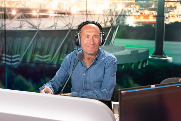 Gilbert Brisbois est le "capitaine" de l'After Foot depuis le 4 avril 2006. © Abacapress. Gilbert Brisbois est le "capitaine" de l'After Foot depuis le 4 avril 2006. © Abacapress.