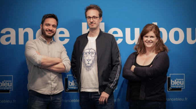 L'équipe de de France Bleu Bourgogne Matin : Arnaud Racape (journaliste), Cyril Hinaut (animateur) et Anne Pinczon du Sel (journaliste) © Laetitia Devaux