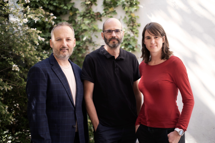 Joël Ronez, David Carzon et Gabrielle Boeri-Charles, les dirigeants de Binge Audio © Flora Aussant Joël Ronez, David Carzon et Gabrielle Boeri-Charles, les dirigeants de Binge Audio © Flora Aussant