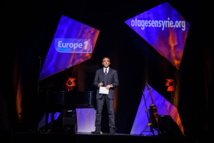 Hier soir sur la scène des Folies Bergère à Paris © Capa Pictures / Europe 1 Hier soir sur la scène des Folies Bergère à Paris © Capa Pictures / Europe 1