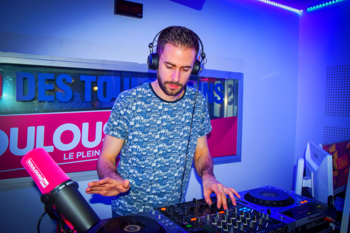 Fabien Jora est DJ résident sur Toulouse FM.