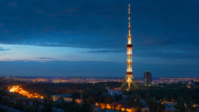 La tour de télévision à Kiev La tour de télévision à Kiev
