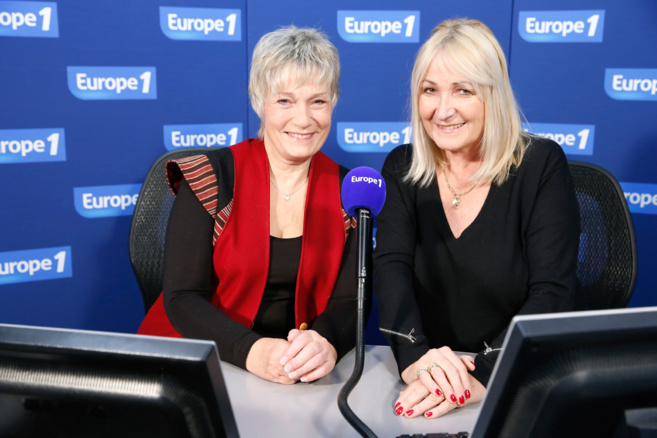 Les voix de Simone et Julie dans un message Les voix de Simone et Julie dans un message