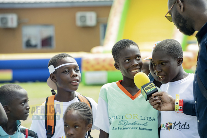 À Abidjan, Africa Radio emploie trois journalistes. © Africa Radio. À Abidjan, Africa Radio emploie trois journalistes. © Africa Radio.