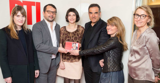 Marion Larat a reçu ce vendredi 7 mars son prix des mains de Christopher Baldelli