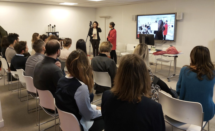 L’ultime moment de patience des stagiaires avant la remise des diplômes L’ultime moment de patience des stagiaires avant la remise des diplômes