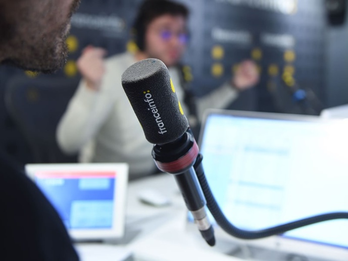 franceinfo : un fil d'information sur Telegram pour soutenir les réfugiés ukrainiens franceinfo : un fil d'information sur Telegram pour soutenir les réfugiés ukrainiens