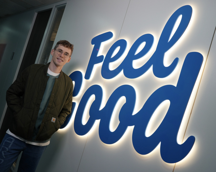 Lost Frequencies installe ses platines chez Radio Contact Lost Frequencies installe ses platines chez Radio Contact