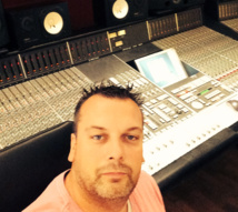 En France, David Tartar développe avec succès les productions Reelworld En France, David Tartar développe avec succès les productions Reelworld